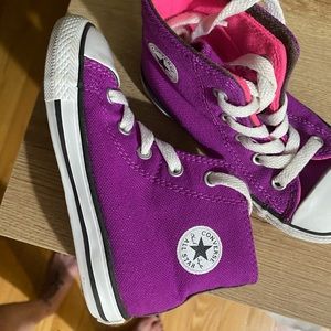 Purple converse New without tags